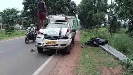ভাতার: নর্জায় লরির পিছনে ধাক্কা গাড়ির, আহত খালাসি