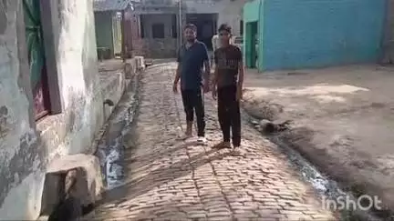 अनूपशहर: अनूपशहर क्षेत्र के गांव हरचंदपुर में सड़क व नाली ना बनने से ग्रामीण परेशान #jansamasya