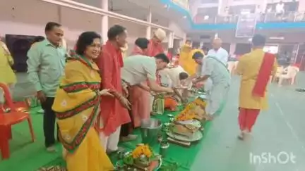 विदिशा नगर: महेश नवमी पर माहेश्वरी समाज ने माहेश्वरी धर्मशाला में किया भगवान शिव का अभिषेक