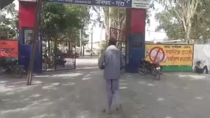 जलेसर: जमीनी विवाद को लेकर नामजद लोगों ने अवागढ़ कस्बा बस अड्डा के पास एक व्यक्ति को पीटा, जान से मारने की दी धमकी