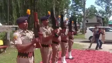 बैजनाथ: एसपी कांगड़ा शालिनी अग्निहोत्री ने बैजनाथ थाना में पुनर्निर्मित कमरों का उद्घाटन किया