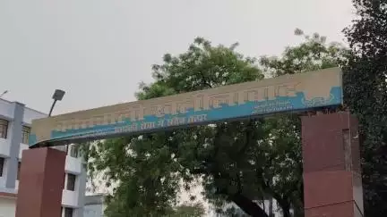 खलीलाबाद: ग्राम उतरावल में शादी कार्यक्रम के दौरान कहासुनी के बाद घर लौट रहे युवकों को बीच रास्ते में घेरकर किया घायल