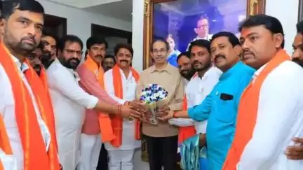 कळमनूरी: हिंगोली जिल्ह्यातील दोन मोठ्या नेत्यांचा आज मुंबई येथे मातोश्रीवर उद्धव बाळासाहेब ठाकरे शिवसेनेत प्रवेश