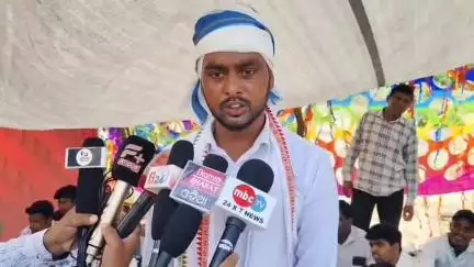 ଅନୁଗୋଳ: ଡେରେଙ୍ଗ ଜେଆଇପିଲ ଫାଟକ ସମ୍ମୁଖରେ କ୍ଷତିଗ୍ରସ୍ତ ଲୋକଙ୍କ ଆନ୍ଦୋଳନ; ପ୍ରତିକ୍ରିୟା ରଖିଲେ ଆନ୍ଦୋଳନକାରୀ