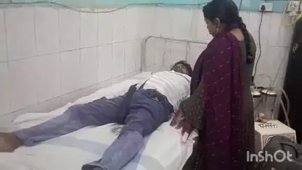 लखीसराय: लखीसराय रेलवे स्टेशन पर चलती ट्रेन से गिरकर एक व्यक्ति जख्मी, अस्पताल में भर्ती