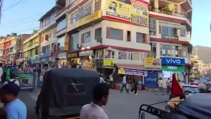 बद्दी: शिक्षा विभाग ने लोक निर्माण विभाग को सौंपी पहली किस्त, जल्द शुरू होगा काम, आधुनिक सुविधाओं से लैस होगा स्कूल भवन