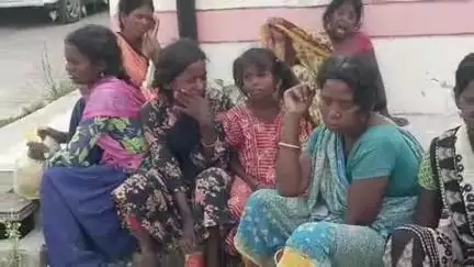खलीलाबाद: कोतवाली क्षेत्र के रैना पेपर मिल हाईवे पर अज्ञात वाहन की चपेट में आने से 40 वर्षीय व्यक्ति की मौत, शव का हुआ पीएम