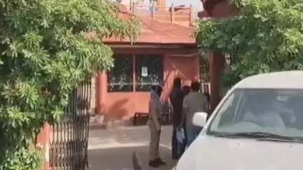 पाली: सीओ शहर उषा यादव के नेतृत्व में ट्रांसपोर्ट नगर थाना क्षेत्र में स्पा सेंटर पर कार्रवाई, एक को किया गिरफ्तार