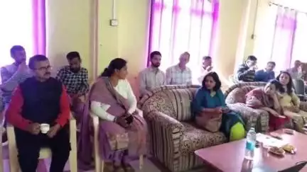 राज्य मुख्य निर्वाचन अधिकारी ने शिलाई विधानसभा निर्वाचन क्षेत्र में महिला मतदाताओं को मतदान के प्रति जागरूक किया