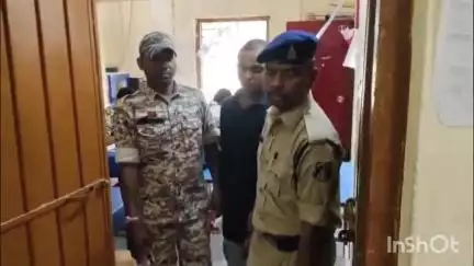 रामानुजगंज: शादी का झांसा देकर दुष्कर्म करने वाले आरोपी को रामानुजगंज पुलिस ने किया गिरफ्तार