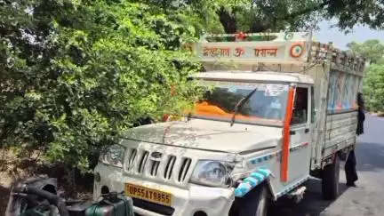 डुमरियागंज: डुमरियागंज थाना क्षेत्र के भगवानपुर गांव के पास DJ लदा वाहन विद्युत पोल से टकराया, पिता की मौत, पुत्र समेत 2 गंभीर घायल