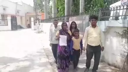 मैनपुरी: भोगांव क्षेत्र में गाली-गलौज का विरोध करने पर दबंग ने पीड़िता के साथ की मारपीट, एसपी से की शिकायत