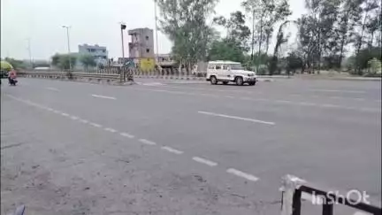 सरदारपुर: इंदौर-अहमदाबाद फोरलेन पर स्थित धुलेट में बस स्टैंड चौराहे पर स्पीड ब्रेकर नहीं होने से आए दिन हो रहे हादसे #jansamsaya