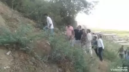 खबर औरैया से गंगा दशहरा की पूर्व संध्या पर यमुना तट पर चला विशेष सफाई  अभियान