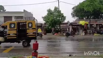 तिलोई: तिलोई में बारिश के बाद लोगों को मिली भीषण गर्मी से निजात