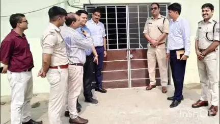 गढ़वा: गढ़वा एसडीएम ने मैरिज हॉल को किया सील, अवैध गतिविधियों की जांच हुई तेज