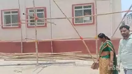 बांका: स्वास्थ्य मंत्री के कार्यक्रम को लेकर सिविल सर्जन व अन्य अधिकारियों ने सदर अस्पताल में कार्यक्रम स्थल का किया निरीक्षण