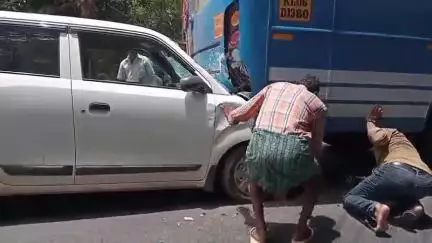 തലപ്പിള്ളി: കൊണ്ടാഴി തൃത്തംതളി ക്ഷേത്രത്തിന് സമീപം നിർത്തിട്ടിരുന്ന ബസ്സിന് പുറകിൽ കാറിടിച്ച് യുവാവിന് പരിക്ക്
