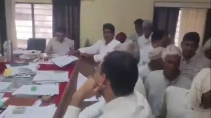 राजगढ़: गुलपुरा गांव से ढंढाल लेखू की तरफ जाने वाला पुराना कटोनी रास्ता से अतिक्रमण की मांग, एसडीएम को दिया ज्ञापन #jansamsaya