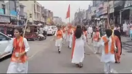बहादुरगढ़: हरियाणा प्रांत विश्व हिंदू परिषद दुर्गा वाहिनी सूर्य प्रशिक्षण वर्ग के छठे दिन नगर में पद संचलन कार्यक्रम हुआ आयोजित