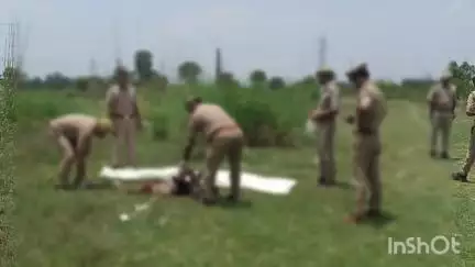 नजीबाबाद: ग्राम दरियापुर में ईंट भट्ठे के समीप नहर की पटरी के पास मिला अज्ञात व्यक्ति का शव, मौके पर पहुंची पुलिस