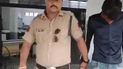 शाजापुर: चोरी कर भागा आरोपी 3 साल बाद थाना कोतवाली पुलिस के हत्थे चढ़ा, चोरी की वॉशिंग मशीन बरामद
