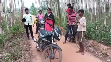 মেদিনীপুর: শালবনীতে হাতির হামলায় মৃত্যুর পর সব জায়গায় মাইকিং শুরু করল মেদিনীপুর বন বিভাগ