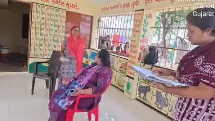 દાહોદ: દાહોદ જિલ્લા પ્રોગામ ઓફીસર ઇરા ચૌહાણએ દાહોદ તાલુકાના દાહોદ ઘટક-1 ની આંગણવાડી કેન્દ્રની આકસ્મિક મુલાકાત લીધી