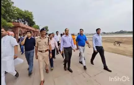 गया टाउन सीडी ब्लॉक: विष्णुपद मंदिर व फल्गु नदी के घाटों का एसएसपी और जिलाधिकारी ने किया निरीक्षण, दिए कई महत्वपूर्ण निर्देश