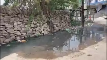 सांगोद: सांगोद कस्बे के कलाल पाड़ा मोहल्ले के रास्ते पर बह रहा नाले का पानी, दुर्गंध से मोहल्लेवासी परेशान, प्रदर्शन की चेतावनी