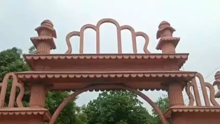 মঙলদৈ ভাগ: মঙলদৈৰ সনাতন ধৰ্ম সভাৰ হনুমান মন্দিৰত চুৰি,বাকচ সহ প্ৰনামিৰ ধন‌ লৈ উধাও হ'ল চোৰ