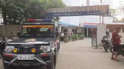 रामपुर: फैजुल्ला नगर गांव के पास तेज रफ्तार अज्ञात डंपर ने बाइक सवार को मारी टक्कर, एक की मौत और एक घायल