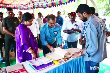 భూ సమస్యల శాశ్వత పరిష్కారం కోసం భూభారతి రెవెన్యూ సదస్సులు: జిల్లా కలెక్టర్ సత్య శారద