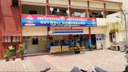 रूड़की: गंगनहर कोतवाली के पास पुलिस ने एक नाबालिग किशोर को हिरासत में लिया, एक देसी तमंचा और 2 जिंदा कारतूस बरामद