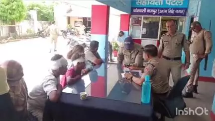 बाजपुर: मुंडिया पिस्तौर में बाइक से तेज आवाज में पटाखे बजाने को लेकर 2 पक्षों में हुआ विवाद, 9 लोग हुए घायल