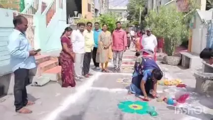 పట్టణంలో జనసేన పార్టీ ఆధ్వర్యంలో వైసీపీ చేస్తున్న 'వెన్నుపోటు' కార్యక్రమానికి వ్యతిరేకంగా 'పీడ విరగడయింది' కార్యక్రమం