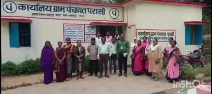 अनूपपुर: खंड चिकित्सा अधिकारी ने परासी सामुदायिक स्वास्थ्य केंद्र का किया निरीक्षण