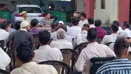 पिड़ावा: नगर पालिका परिसर में डीएसपी ने सीएलजी सदस्यों के साथ बैठक की