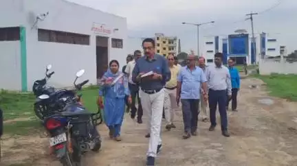 निर्मली: सुपौल सिविल सर्जन डॉ. ललन ठाकुर ने निर्मली अनुमंडलीय अस्पताल का किया निरीक्षण