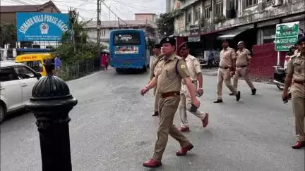 नाहन: नाहन के माल रोड पर अचानक यातायात व्यवस्था का निरीक्षण करने पहुंचे जिला पुलिस अधीक्षक निश्चिंत सिंह नेगी