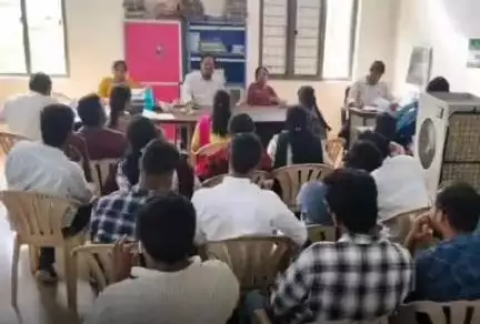 రాజంపేట: సీజనల్ వ్యాధులు రాకుండా జాబితాను సిద్ధం చేయాలి రాజంపేటలో : రాజంపేట ఎంపీడీవో రఘురాం