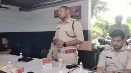 जामताड़ा: बकरीद को लेकर मिहिजाम थाना में SDPO की अध्यक्षता में शांति समिति की बैठक संपन्न, सोशल मीडिया पर पुलिस की पैनी नज़र