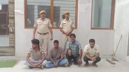 सरदारशहर: रोडवेज बसस्टैंड पर आपस में मारपीट करने वाले 4 लोगों को पुलिस ने किया गिरफ्तार, मारपीट का वीडियो सोशल मीडिया पर हुआ वायरल