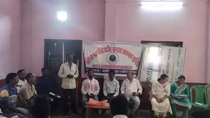 ফালাকাটা: বুধবার অখিল ভারতীয় ওরাওঁ সমাজ সমন্বয় সমিতির আলিপুরদুয়ার জেলা কমিটি গঠন করা হল