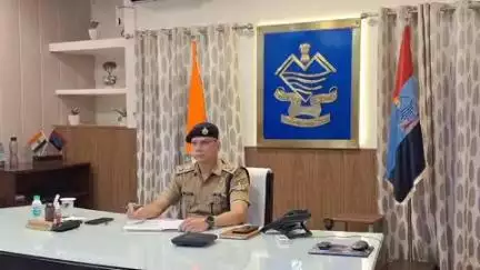 रुद्रपुर: जिले के एसएसपी मणिकांत मिश्रा ने बकरी ईद के त्यौहार को देखते हुए पुलिस अधिकारियों के साथ वीडियो कांफ्रेंस की बैठक