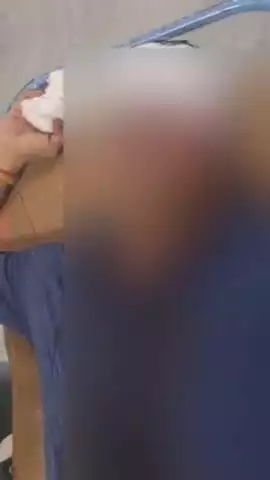 बीकानेर: देशनोक के चोपानी मोहल्ले में युवक के साथ मारपीट के बाद घायल को पीबीएम ट्रॉमा सेंटर में भर्ती कराया गया, इलाज जारी