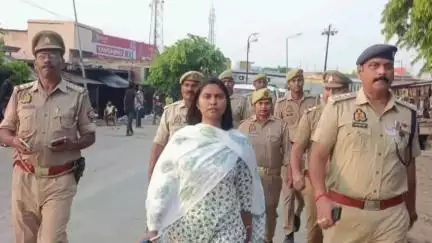 शाहबाद: पिहानी में एसडीएम और सीओ ने रूट मार्च कर कुर्बानी स्थल व जामा मस्जिद का लिया जायजा