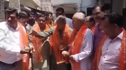 सहारनपुर: महापौर ने सड़क पर चलायी गेंती, वार्ड 3 और वार्ड 58 में 60 लाख से बनेगी सड़क का शुभारंभ किया