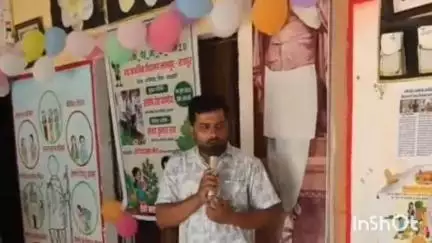 रामसनेही घाट: उच्च प्राथमिक विद्यालय लालपुर राजपुर में 'मां के नाम' कार्यक्रम का आयोजन, मुख्य अतिथि के रूप में बीएसए रहे शामिल