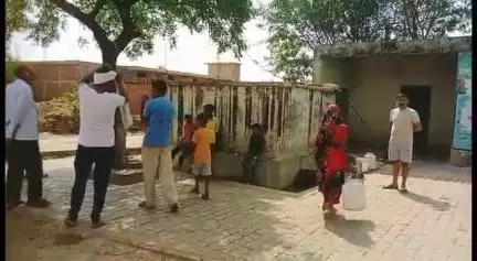 मानिकपुर: रामपुर में पानी की समस्या से जूझ रहे ग्रामीण पानी के लिए बिजली पर हुए आश्रित घंटों होता है बिजली का इंतजार  #jansamasya
